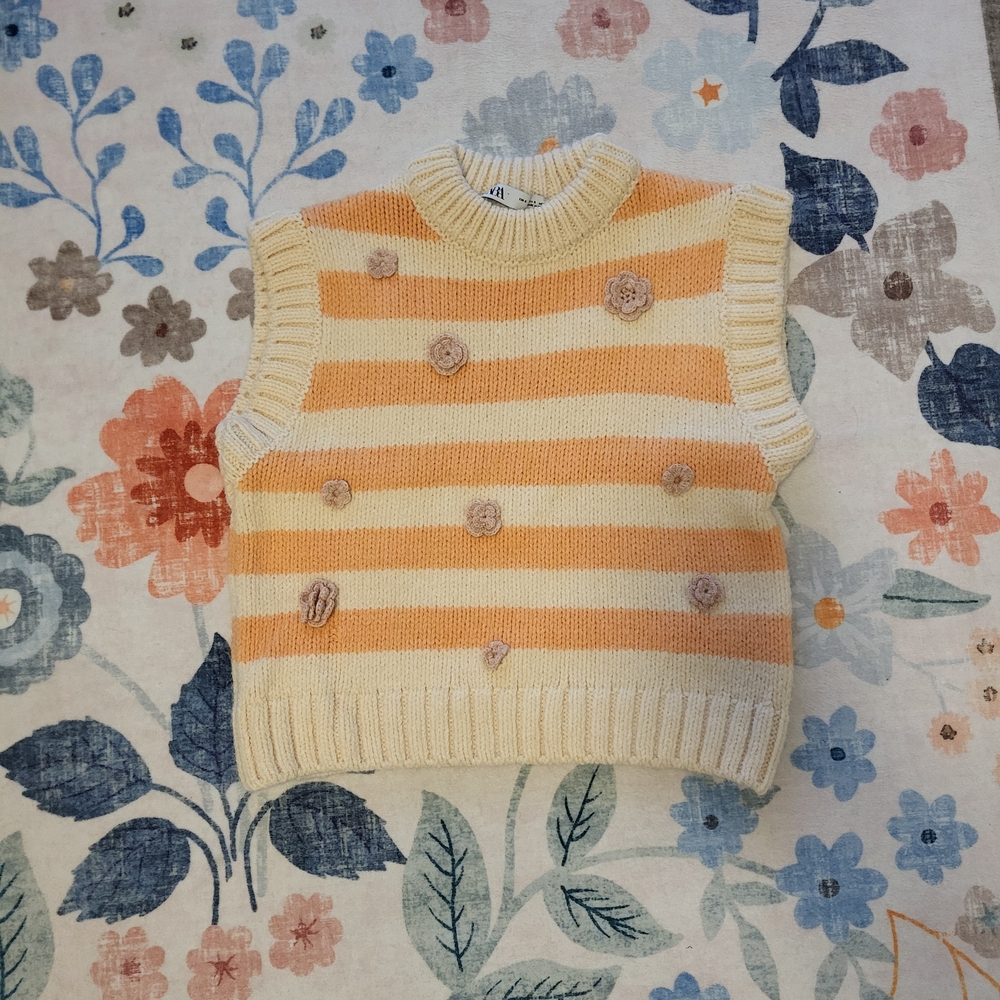 Ara Cream Ribbed Knit Sweater Vest